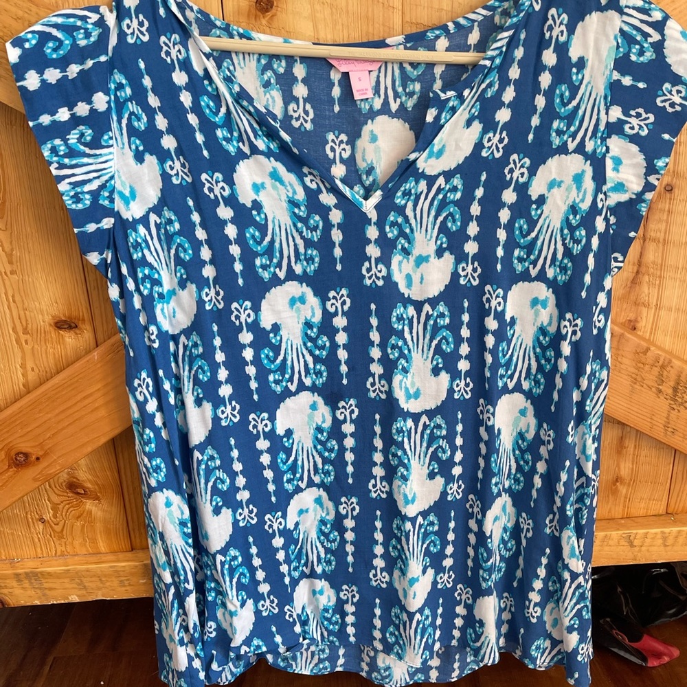 Lilly Pulitzer silk top.